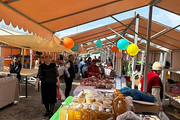 Весенний рост: еженедельная посещаемость ярмарок выходного дня в Алматы увеличилась до 45 000 человек