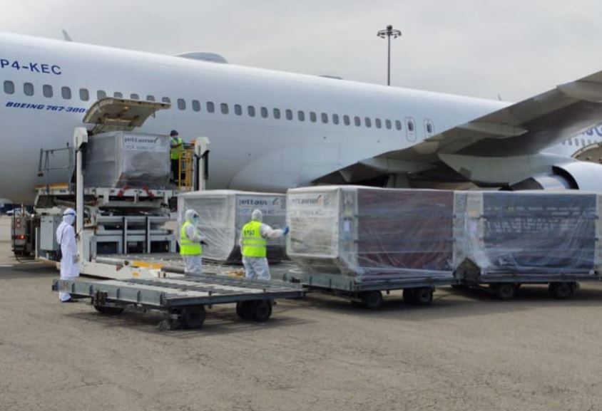 A Batch of Oxygen Concentrators Arrived in Almaty from Beijing
